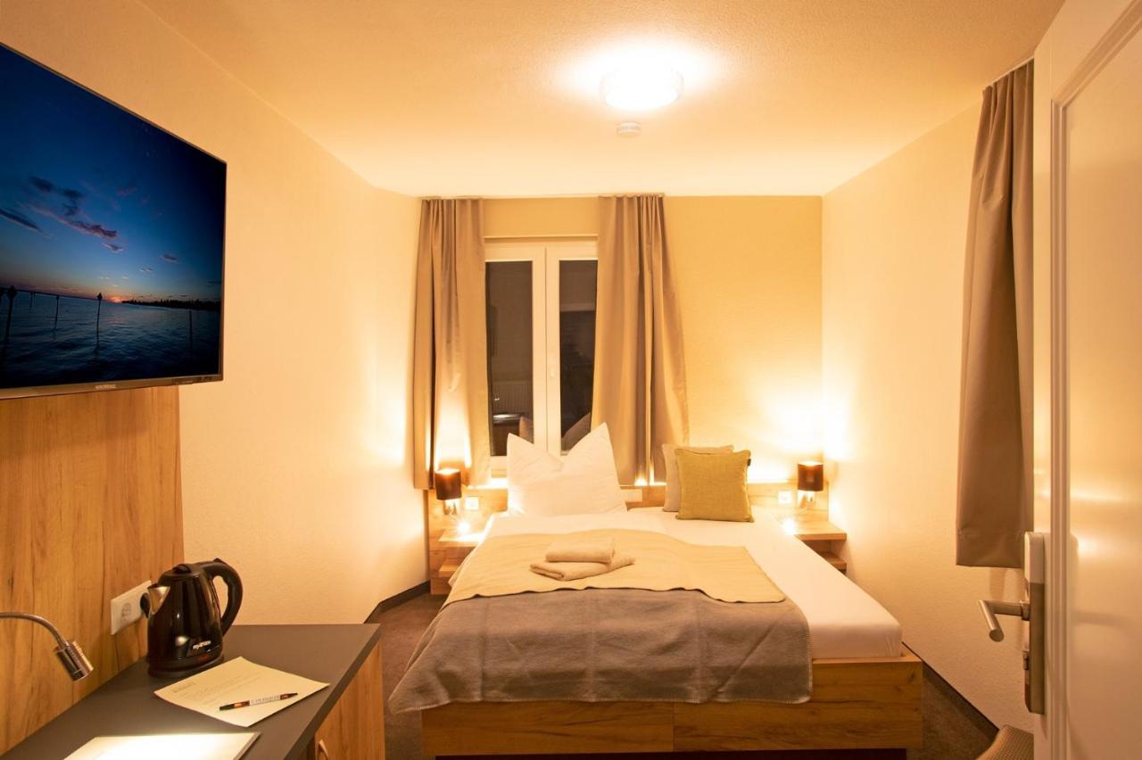 Hotel & Gutsgasthaus Koeberle Линдау Экстерьер фото